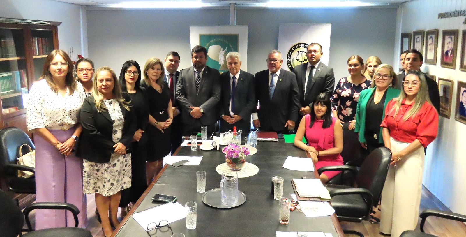REUNION DE GREMIOS DEL SECTOR JUDICIAL