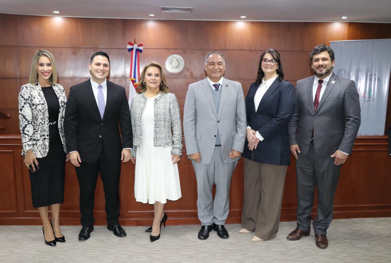 JURAMENTO DE NUEVAS DEFENSORAS ADJUNTAS